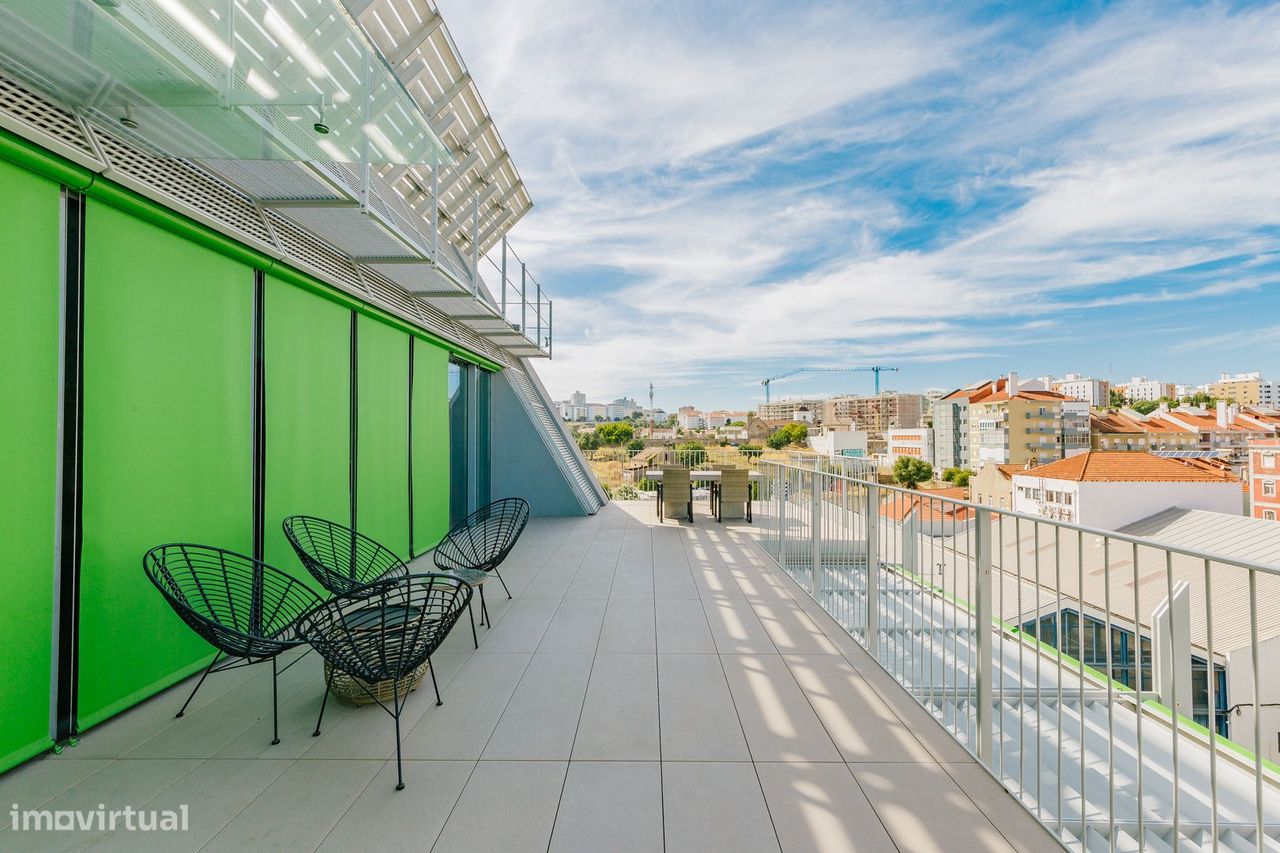 1 bedroom Commercial property in Lisbon, Portugal No. 140965