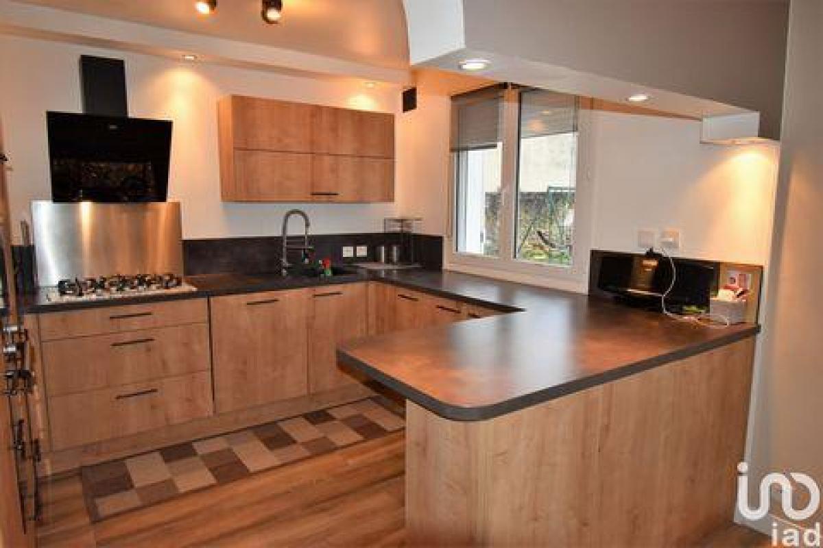 7 bedrooms House in Laigneville, France No. 7312