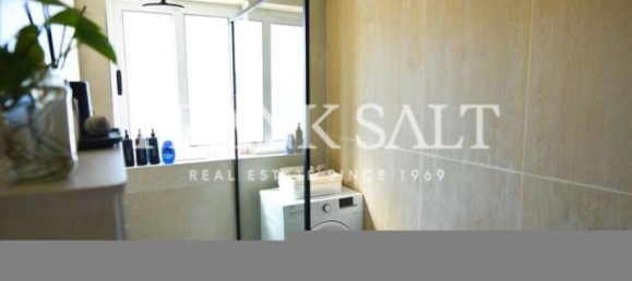 2 bedrooms Penthouse in Fontana, Malta No. 6099 2