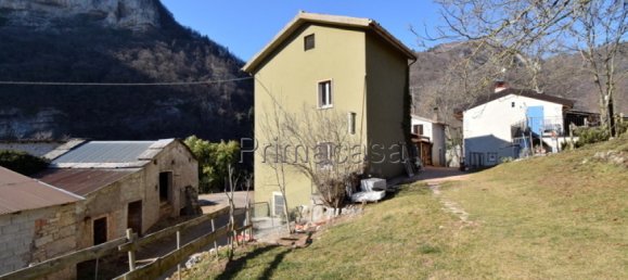 3 bedrooms House in Roveré Veronese, Italy No. 275316 6