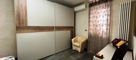 4 rooms Apartment in Foggia, Italy No. 104529 8