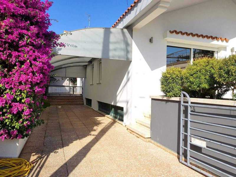 5 chambres Propriété commerciale à Germasogeia, Cyprus No. 10862