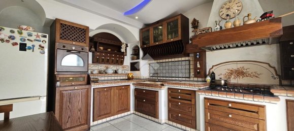 4 rooms Apartment in Naples, Italy No. 146289 24