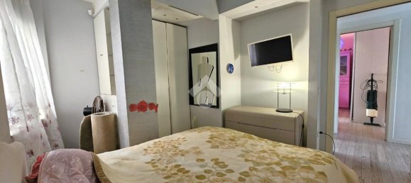 4 rooms Apartment in Naples, Italy No. 146289 5