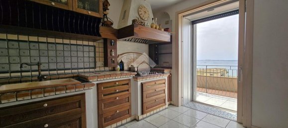 4 rooms Apartment in Naples, Italy No. 146289 25