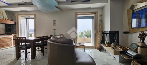 4 rooms Apartment in Naples, Italy No. 146289 17