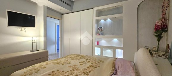 4 rooms Apartment in Naples, Italy No. 146289 7