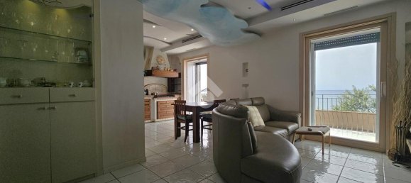 4 rooms Apartment in Naples, Italy No. 146289 15