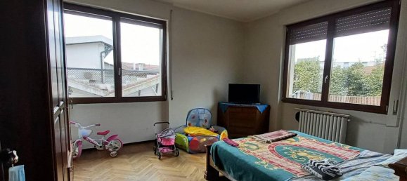 Вилла с 10 комнатами в Годзано, Италия № 123838 13