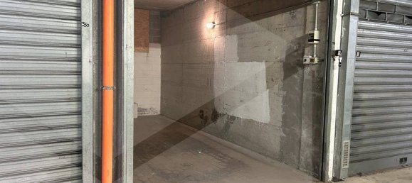 Гараж в Болонья, Италия № 27551 9