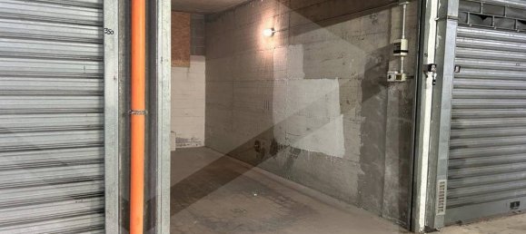 Гараж в Болонья, Италия № 27551 8