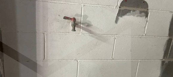 Гараж в Болонья, Италия № 27551 3