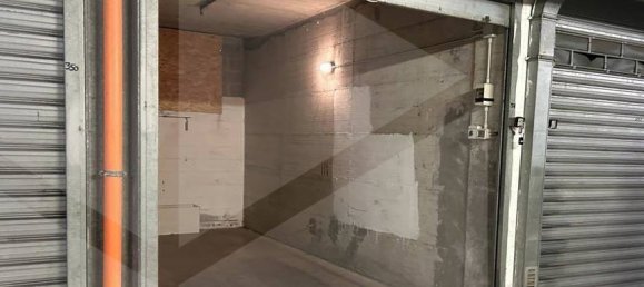 Гараж в Болонья, Италия № 27551 2