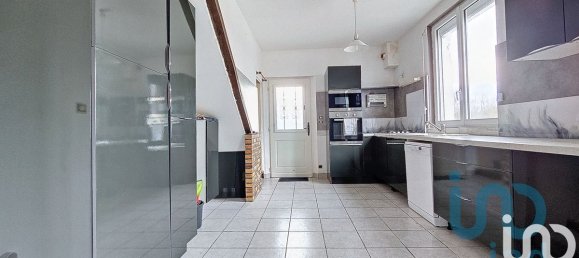 3 bedrooms House in Saint-Just-Sauvage, France No. 79717 3
