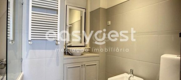 4 bedrooms Apartment in Lisbon, Portugal No. 67446 3