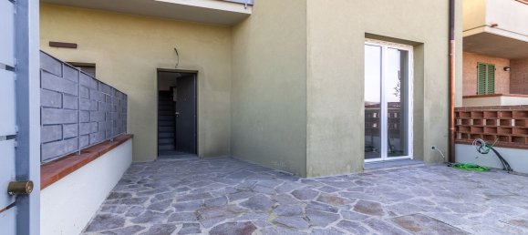 4 rooms House in Reggello, Italy No. 40020 5