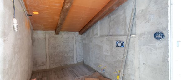 4 rooms House in Reggello, Italy No. 40020 33