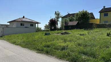  Land in Leonding, Austria No. 166328