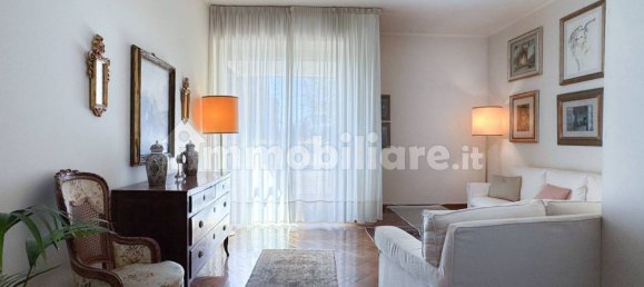 3 bedrooms Apartment in Siena, Italy No. 15222 3