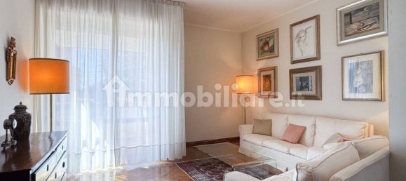 3 bedrooms Apartment in Siena, Italy No. 15222 4