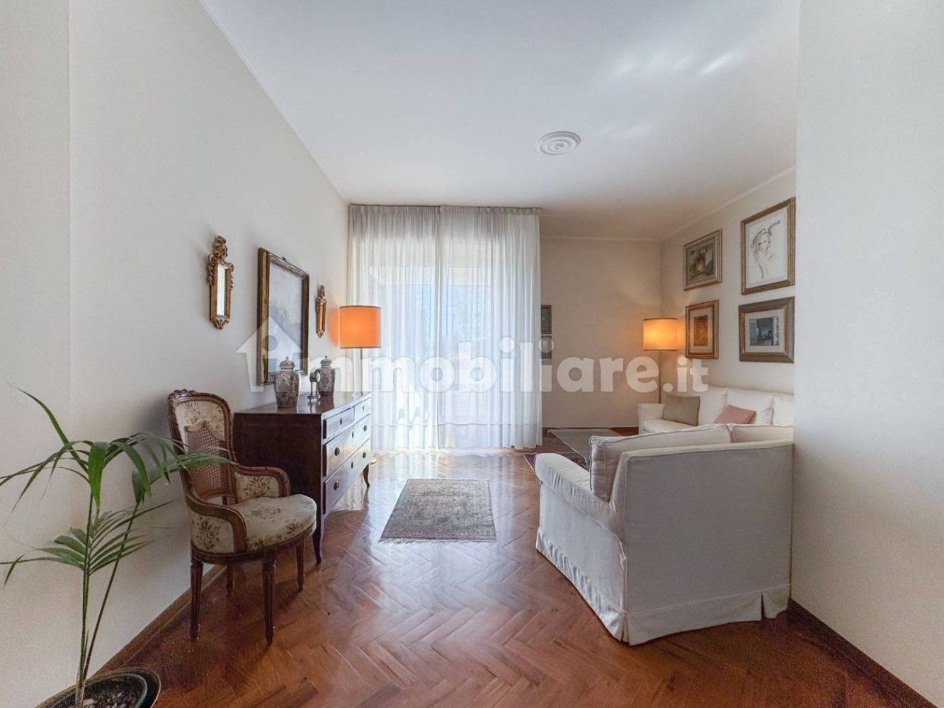 3 bedrooms Apartment in Siena, Italy No. 15222