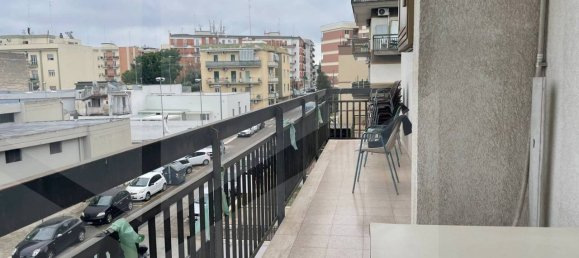 1 Schlafzimmer Wohnung in Bari, Italy, Nr. 20377 2