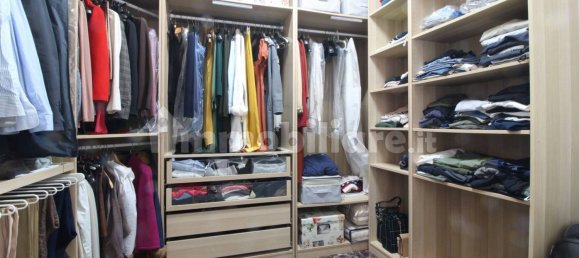 3 bedrooms Apartment in Casalecchio di Reno, Italy No. 330572 2