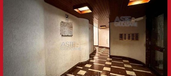 5 bedrooms Apartment in Rome, Italy No. 334061 7