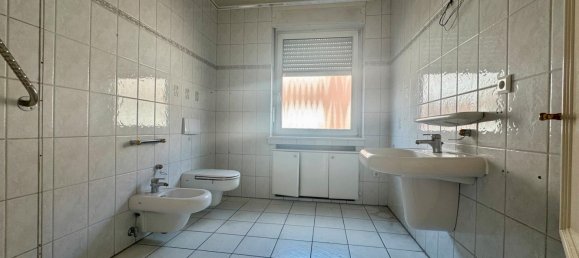 Здание с 6 спальнями в Боркен, Германия № 362805 3