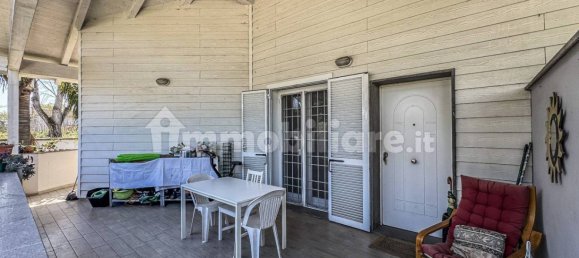 3 Schlafzimmer Villa in Rome, Italy, Nr. 97008 19