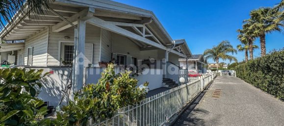 3 Schlafzimmer Villa in Rome, Italy, Nr. 97008 21