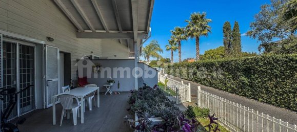 3 Schlafzimmer Villa in Rome, Italy, Nr. 97008 26