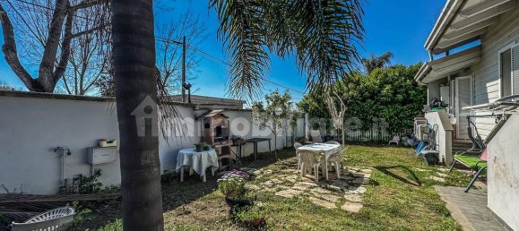 3 Schlafzimmer Villa in Rome, Italy, Nr. 97008 24