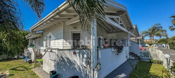 3 Schlafzimmer Villa in Rome, Italy, Nr. 97008 22