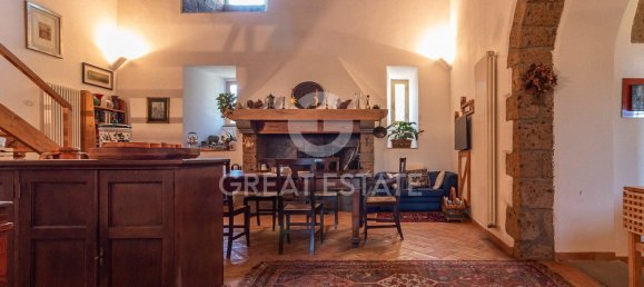 Castillos de 2 dormitorios en Lubriano, Italy No. 19416 15