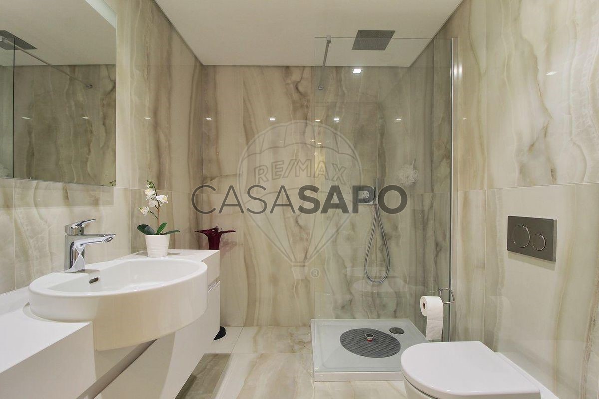 3 bedrooms Duplex in Lisbon, Portugal No. 235791