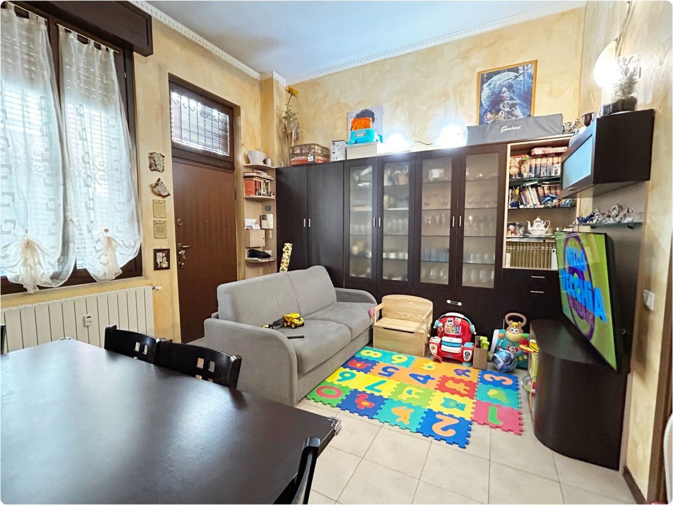 2-Zimmer Wohnung in Baranzate, Italy, Nr. 140239