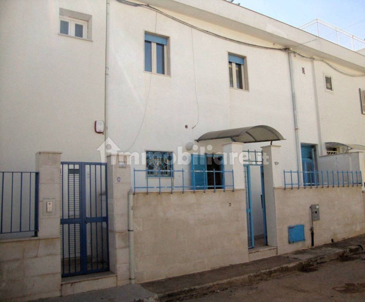 2 bedrooms House in Bari, Italy No. 337149