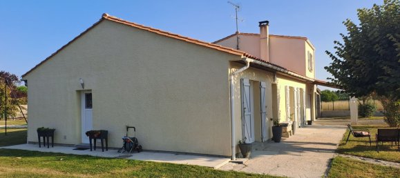 4 bedrooms House in Ars, France No. 96132 26