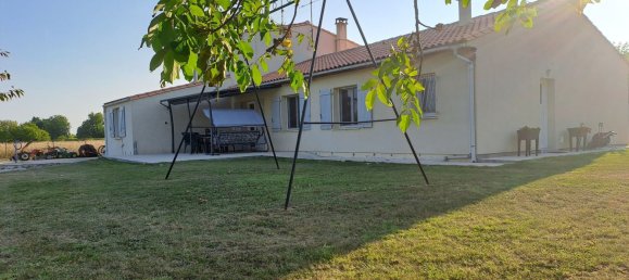 4 bedrooms House in Ars, France No. 96132 40