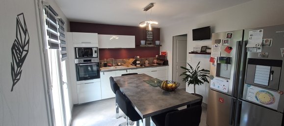 4 bedrooms House in Ars, France No. 96132 3