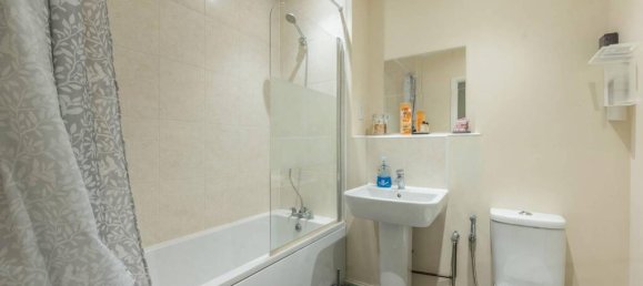 2 Schlafzimmer Wohnung in Harrow, United Kingdom, Nr. 9398 8