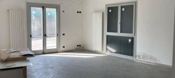 Propriété commerciale à Brivio, Italy 242m² No. 365543 5