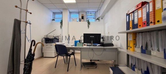 Gewerbliche Immobilie in Corroios, Portugal 124m², Nr. 339506 11