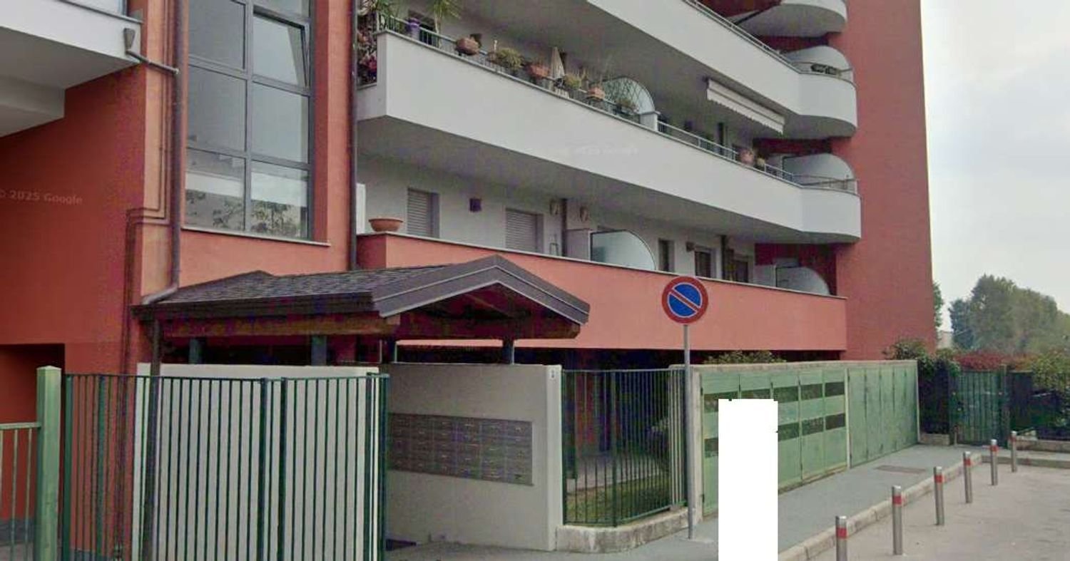 5-Zimmer Wohnung in Legnano, Italy, Nr. 330333