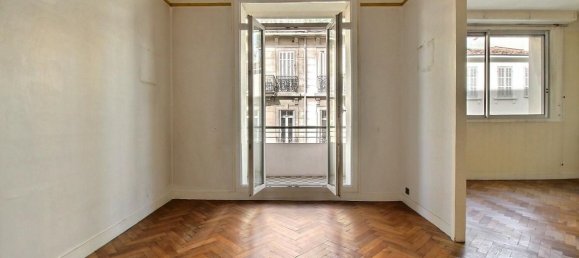 3 bedrooms Apartment in Marseille, France No. 343404 6