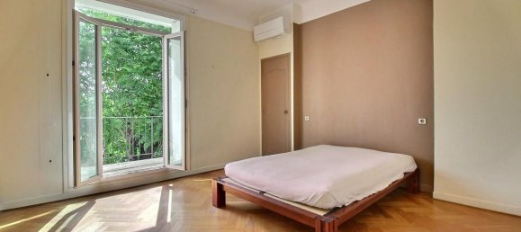 3 bedrooms Apartment in Marseille, France No. 343404 7