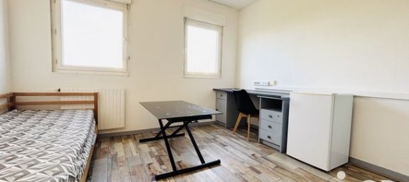 Estudio en Nantes, France No. 278256 4
