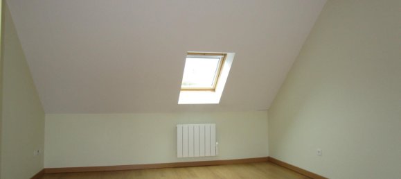 2 bedrooms House in Chateauneuf-sur-Loire, France No. 157891 12