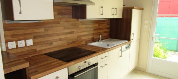 2 bedrooms House in Chateauneuf-sur-Loire, France No. 157891 3